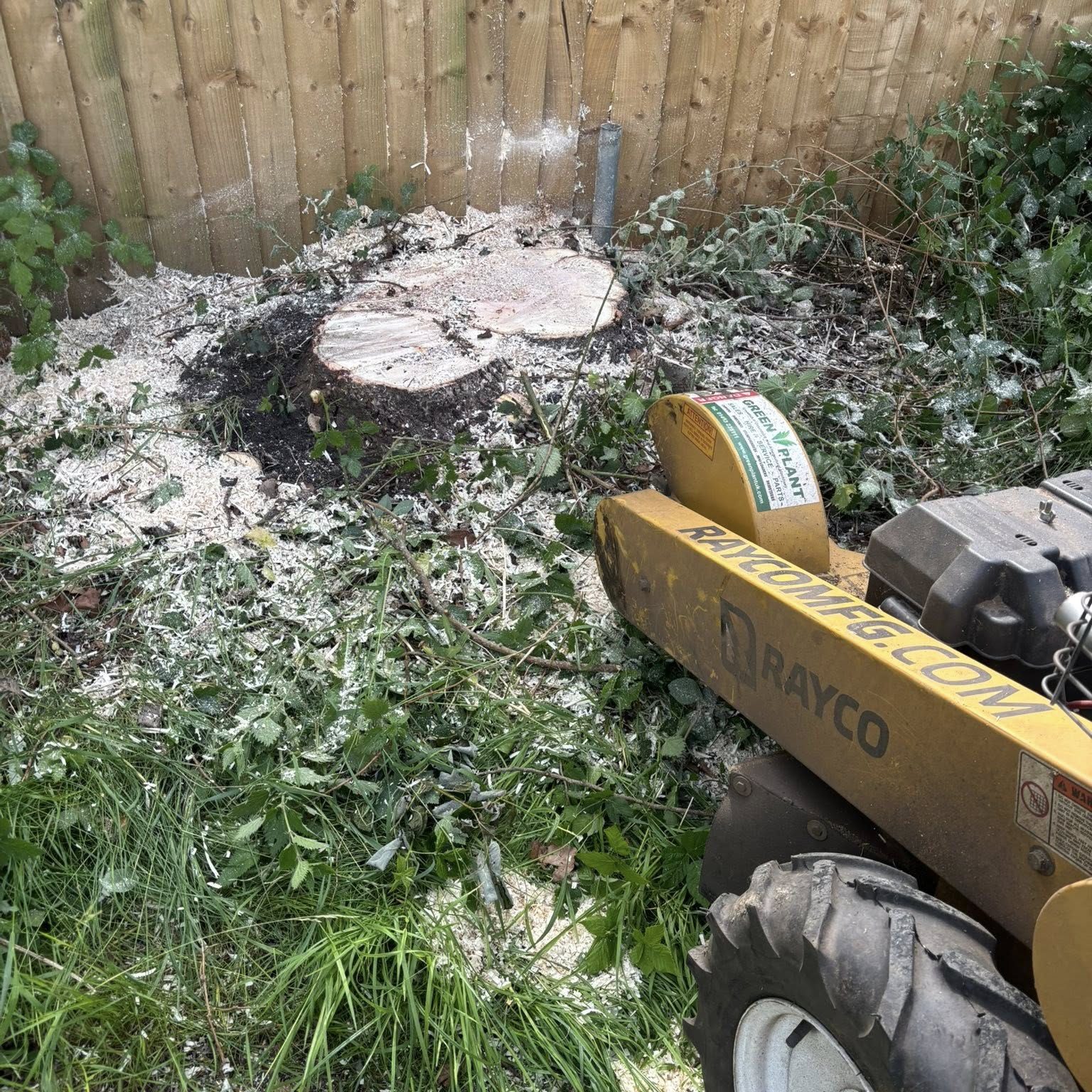 505916641_122134785074768115_8743109683979039192_n Viking stump grinding